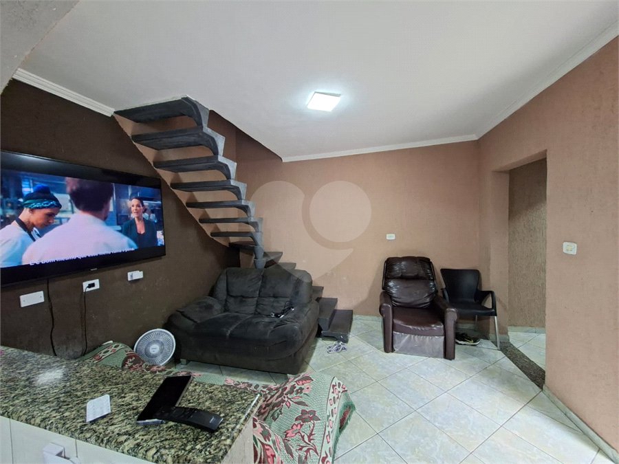 Casa à venda com 4 quartos, sendo 1 suíte,  em Vila Santa Maria, Guarulhos, SP