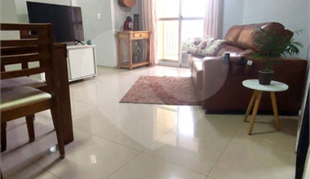 Apartamento à venda com 3 quartos, sendo 1 suíte, em Sítio Pinheirinho, São Paulo, SP