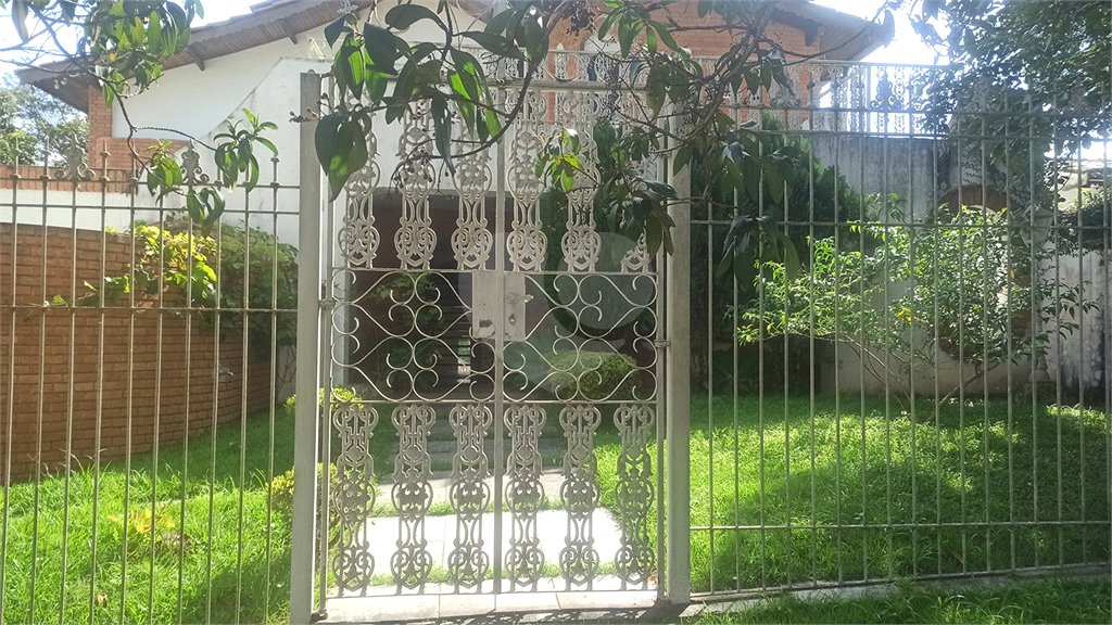 Casa à venda com 4 quartos, sendo 3 suítes, em Jardim Itaperi, Atibaia, SP