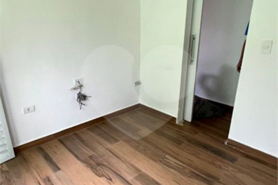 Sobrado à venda com 4 quartos, sendo 1 suíte, em Tremembé, São Paulo, SP