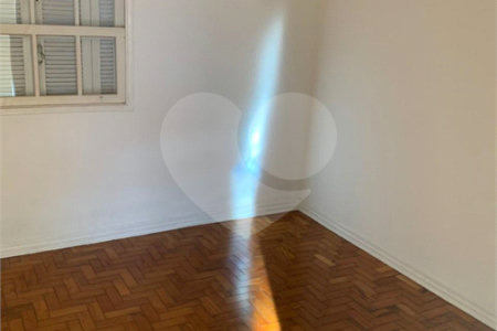 Casa à venda com 4 quartos, sendo 2 suítes,  no Centro, Mairinque, SP