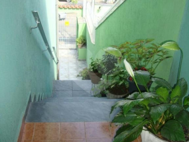Sobrado à venda com 3 quartos, sendo 1 suíte,  em Parada Inglesa, São Paulo, SP