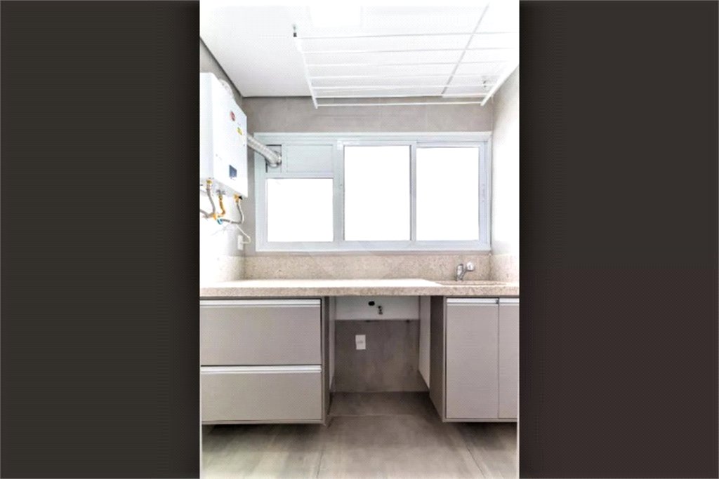Apartamento à venda com 3 quartos, sendo 1 suíte,  em Jardim Marajoara, São Paulo, SP