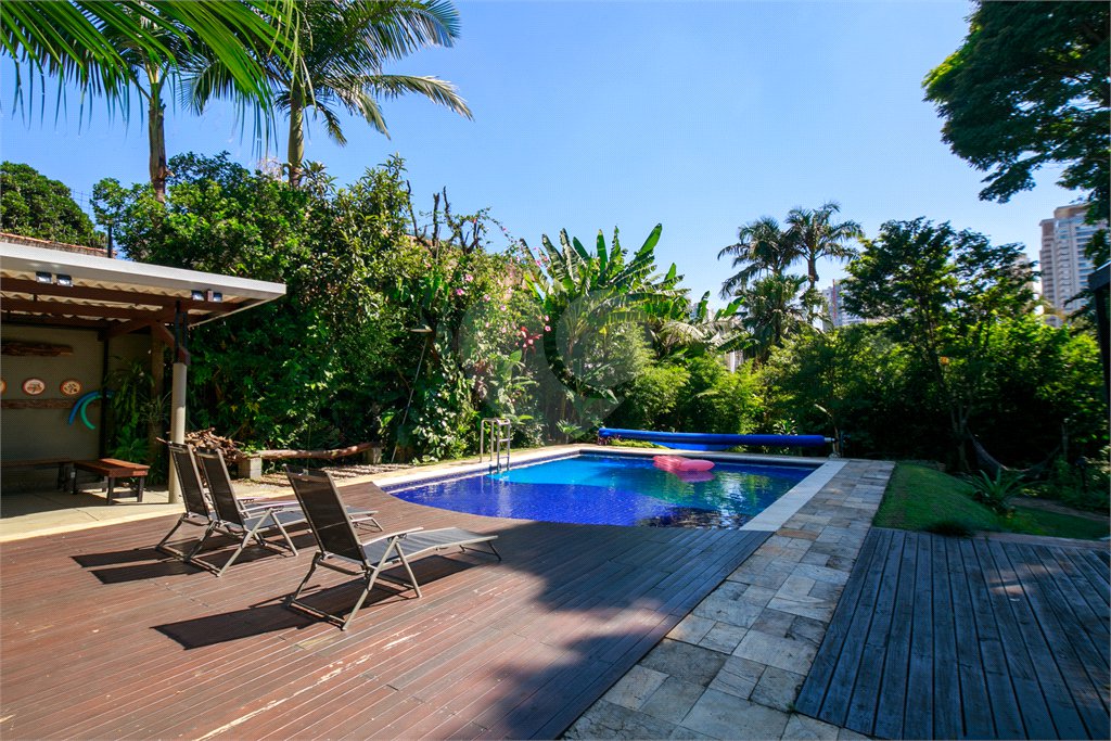 Casa Térrea à venda com 4 suítes em Brooklin Velho, São Paulo, SP