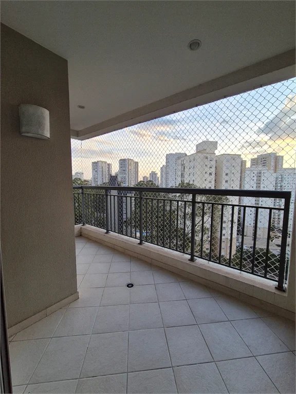 Apartamento à venda com 2 quartos, sendo 1 suíte,  em Vila Andrade, São Paulo, SP