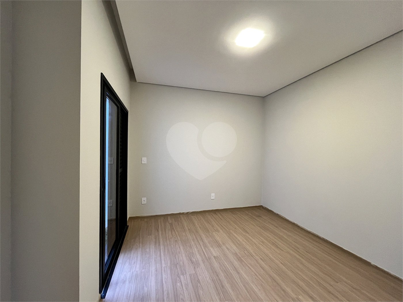 Casa à venda com 3 quartos, sendo 1 suíte,  no condomínio Reserva Ipanema I -  Fechado, Sorocaba - SP