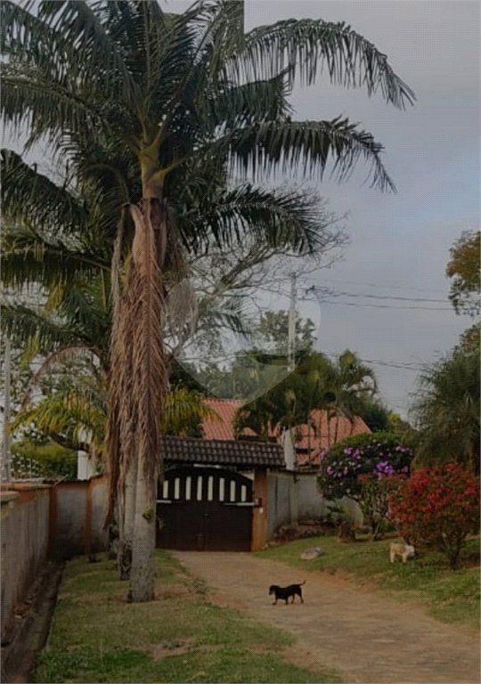 Sobrado à venda com 3 quartos, sendo 1 suíte, em Esplanada do Carmo, Jarinu, SP