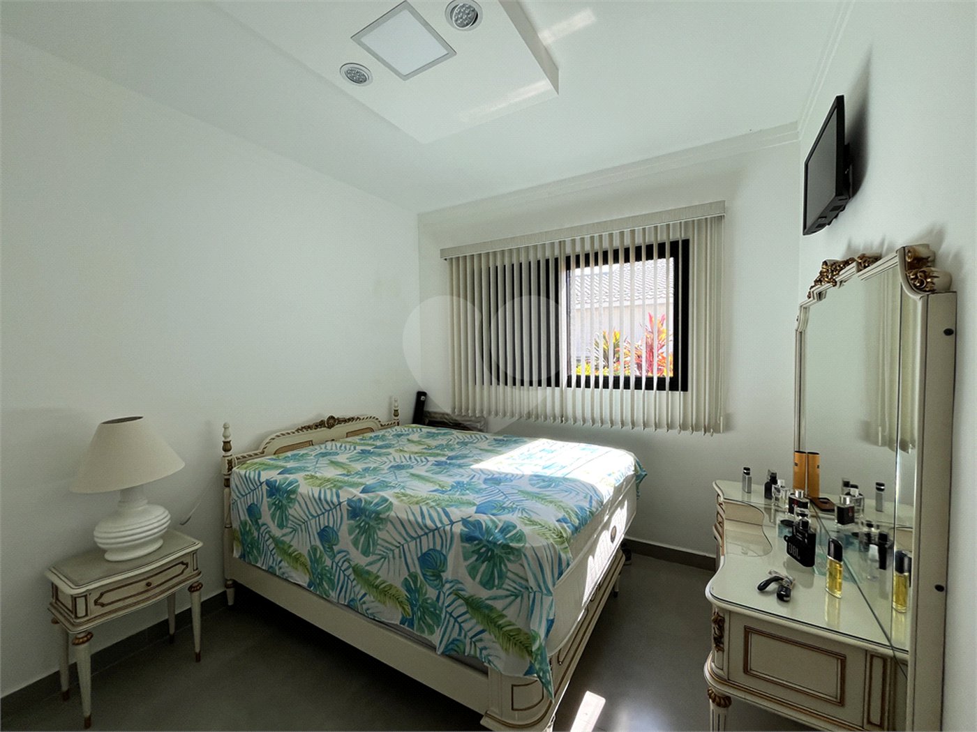 Casa à venda com 3 suítes no condomínio Village Ipanema 1, Araçoiaba da Serra - SP