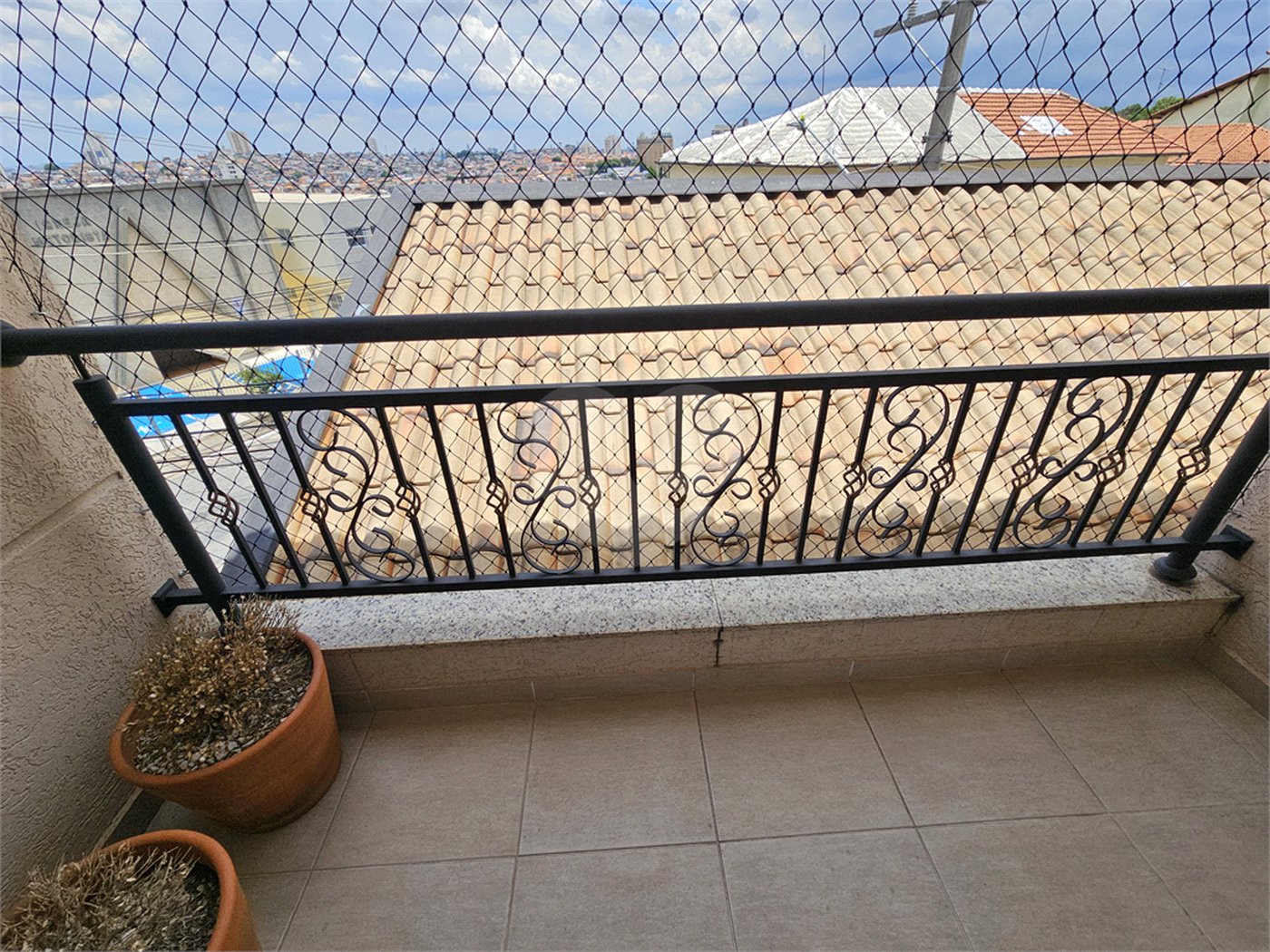 Sobrado à venda com 3 quartos, sendo 1 suíte,  em Vila Nivi, São Paulo, SP