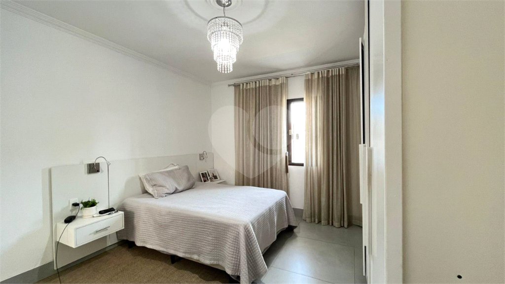 Sobrado à venda com 4 quartos, sendo 1 suíte, em Jardim Ana Maria, Sorocaba, SP