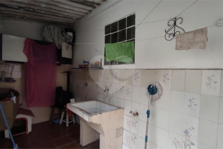 Sobrado à venda ou para alugar com 5 quartos, sendo 1 suíte, em Vila Parque Jabaquara, São Paulo, SP