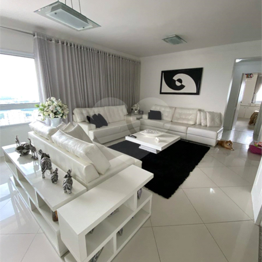 Apartamento à venda com 3 suítes em Santa Teresinha, São Paulo, SP
