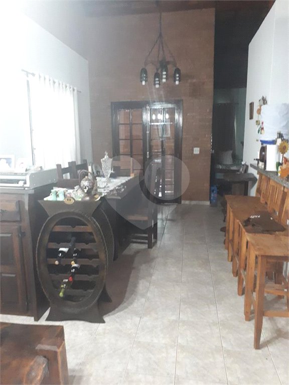 Chácara à venda com 4 quartos, sendo 2 suítes, em Serra da Cantareira, Mairiporã, SP