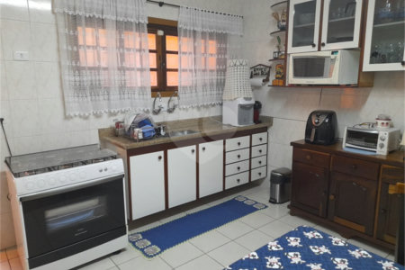 Sobrado à venda com 3 quartos, sendo 1 suíte,  em Vila Medeiros, São Paulo, SP