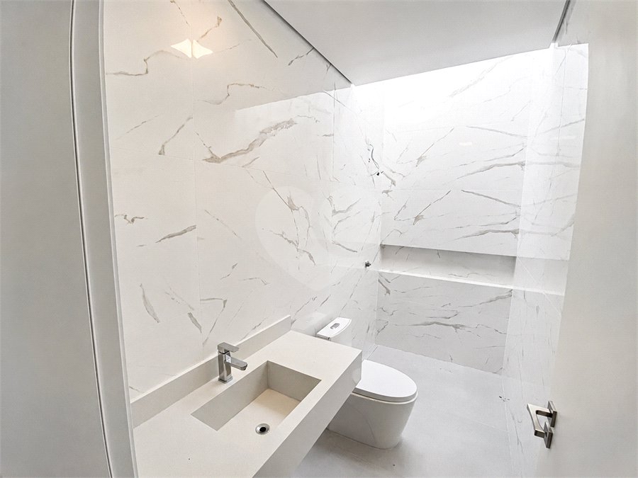 Casa à venda com 3 suítes no condomínio Bougainville, Sorocaba - SP