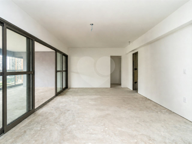 Apartamento à venda com 3 suítes em Brooklin, São Paulo, SP