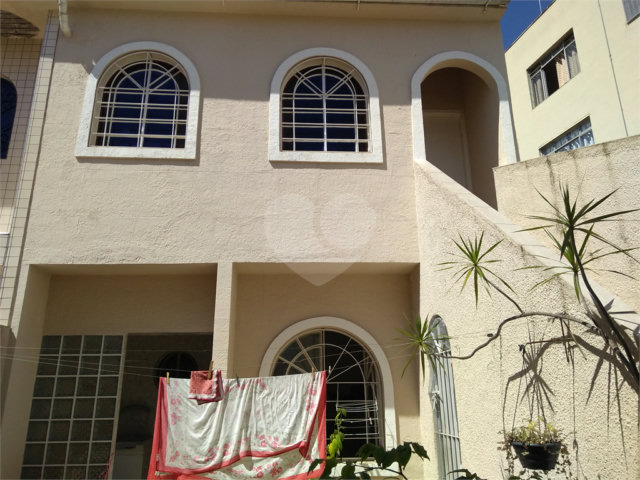 Sobrado à venda com 3 quartos, sendo 1 suíte,  em Vila Ester (zona Norte), São Paulo, SP