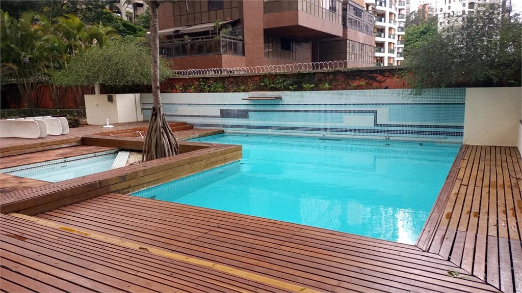 Apartamento à venda com 4 quartos, sendo 2 suítes, em Vila Suzana, São Paulo, SP