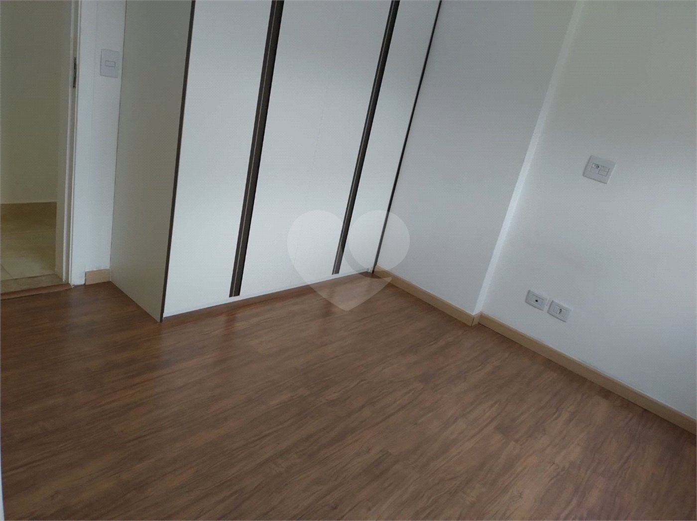 Apartamento à venda ou para alugar com 3 suítes em Indianópolis, São Paulo, SP