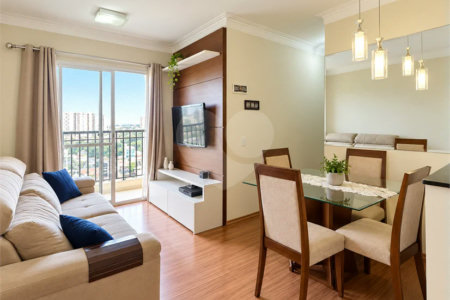 Apartamento com 2 dormitórios e 1 vaga em Nova Petrópolis, com piscina, academia, brinquedoteca, churrasqueira e portaria 24 horas. Excelente localização.