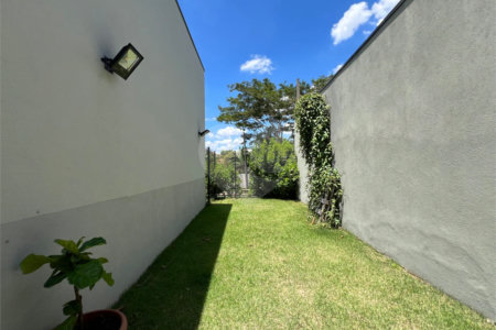 Casa à venda com 3 suítes no condomínio Vinhas da Vista Alegre - Lado Sede, Vinhedo - SP