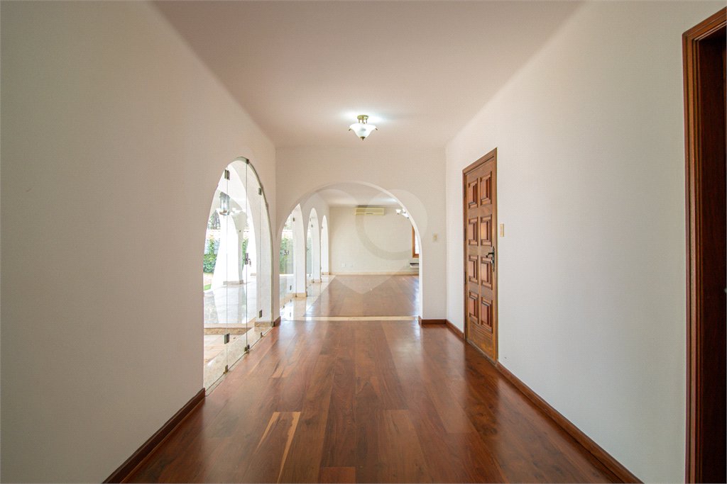 Casa Térrea à venda com 5 quartos, sendo 2 suítes, em Jardim Marajoara, São Paulo, SP