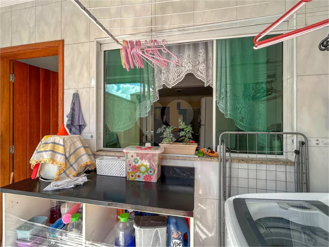 Sobrado à venda com 3 quartos, sendo 1 suíte, em Vila Mangalot, São Paulo, SP