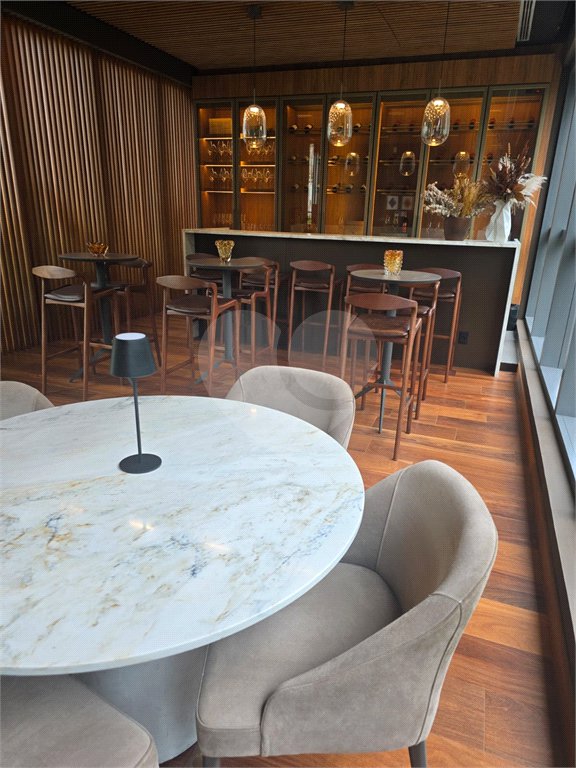 Apartamento à venda com 2 suítes em Jardim Morumbi, São Paulo, SP