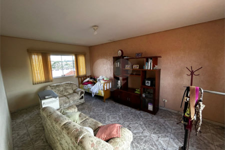 Casa à venda com 3 quartos, sendo 2 suítes,  em Jardim Itália, Itapetininga, SP