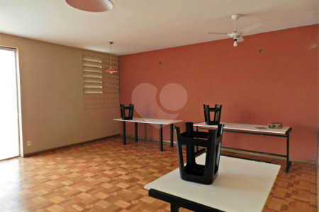 Casa à venda com 3 quartos, sendo 1 suíte,  em Jardim Sumaré, Ribeirão Preto, SP