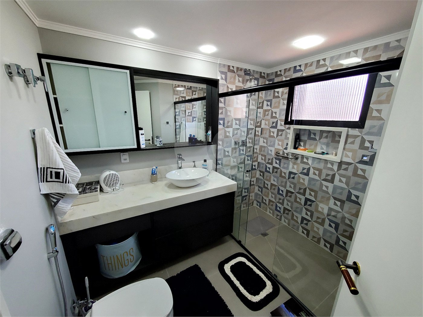 Apartamento à venda com 3 quartos, sendo 1 suíte,  em Santo Amaro, São Paulo, SP