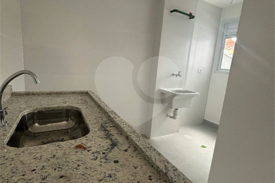 Casa à venda com 2 quartos, sendo 1 suíte, no condomínio Maracujas, São Paulo - SP