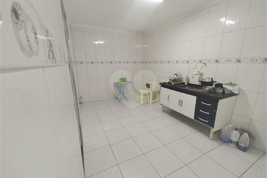 Sobrado à venda com 4 quartos, sendo 1 suíte, em Jardim Regina, São Paulo, SP