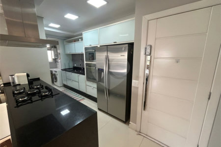 Apartamento à venda com 2 suítes em Parque Reboucas, São Paulo, SP