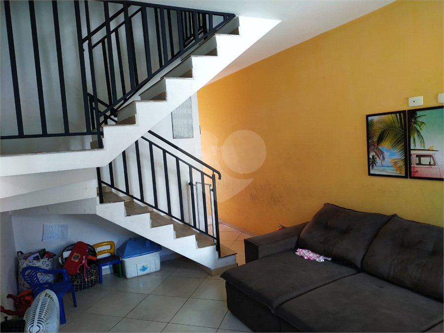 Casa à venda com 2 quartos em Parque Cruzeiro do Sul, São Paulo, SP