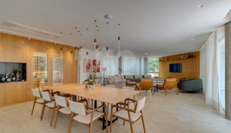 Casa à venda com 3 suítes no condomínio Residencial Canumã, São Paulo - SP
