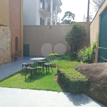 Casa à venda com 4 quartos, sendo 2 suítes, em Parque dos Príncipes, São Paulo, SP