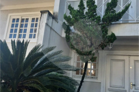 Sobrado à venda com 4 quartos, sendo 2 suítes, em Jardim Virginia Bianca, São Paulo, SP