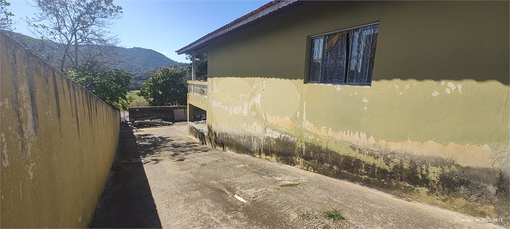 Chácara à venda com 3 quartos, sendo 1 suíte, no Centro, Nazaré Paulista, SP