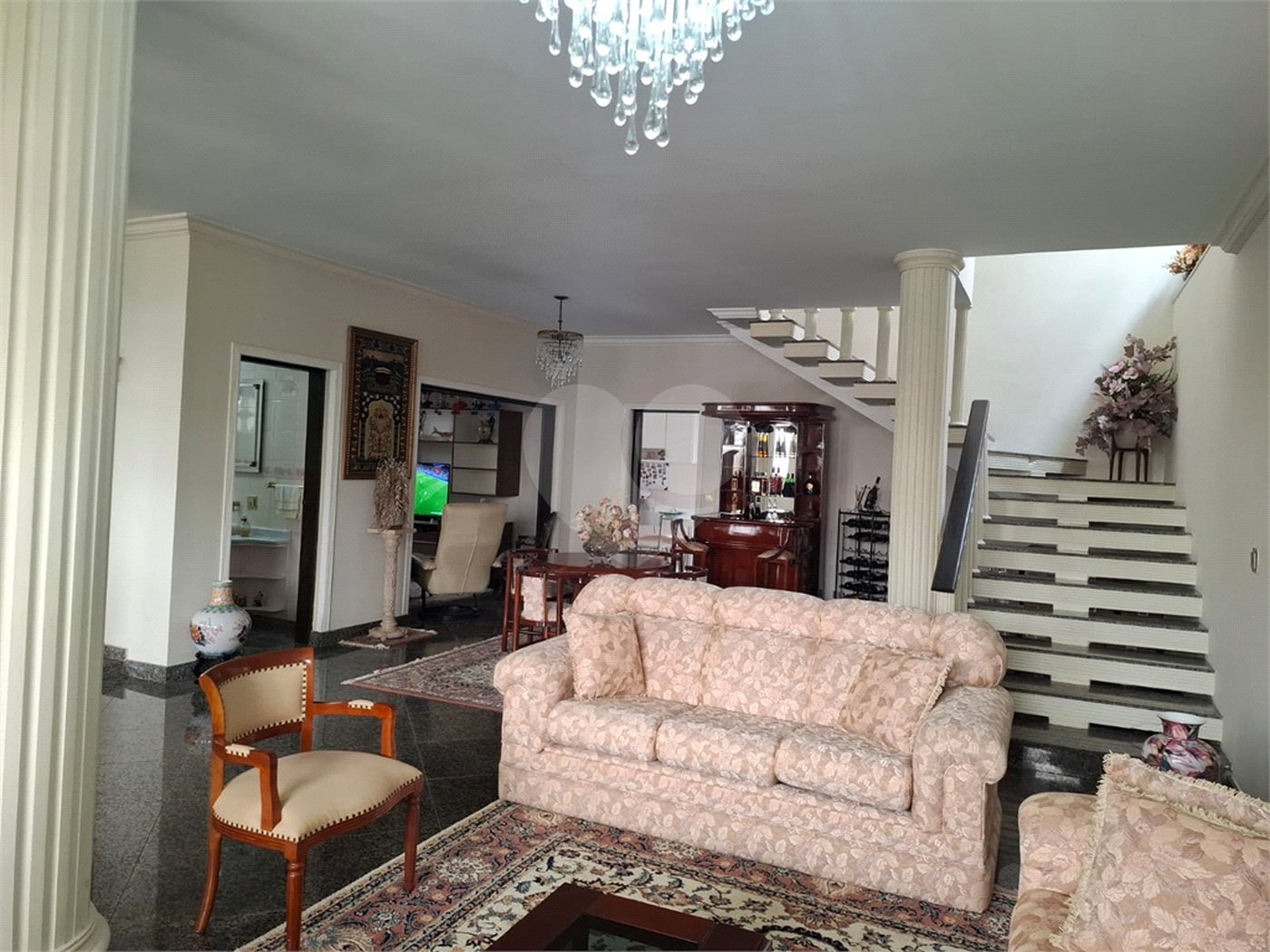 Sobrado à venda ou para alugar com 4 suítes em Vila Albertina, São Paulo, SP