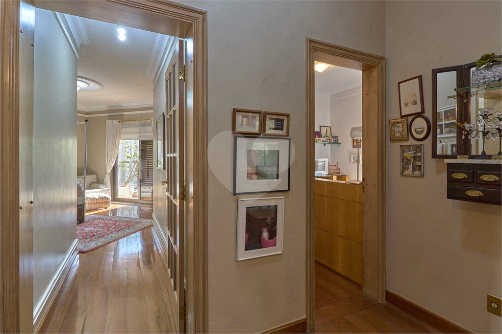 Apartamento à venda com 4 suítes em Campo Belo, São Paulo, SP