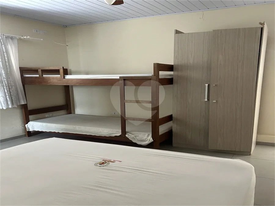 Sítio à venda com 5 quartos, sendo 2 suítes,  em Marmeleiro, São Roque, SP