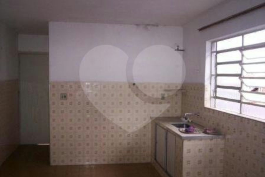 Casa Térrea à venda com 3 quartos em Parque Vitória, São Paulo, SP