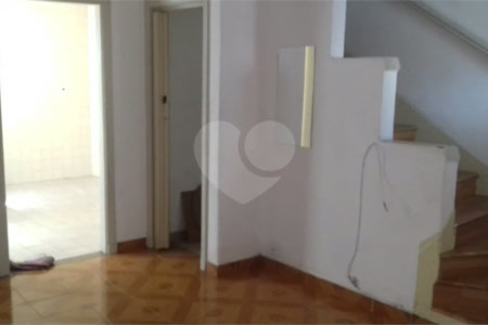 Sobrado à venda com 2 quartos em Santana, São Paulo, SP