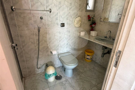 Apartamento à venda com 4 quartos, sendo 1 suíte, em Indianópolis, São Paulo, SP