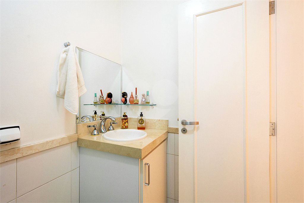 Apartamento à venda com 4 suítes em Jardim Marajoara, São Paulo, SP