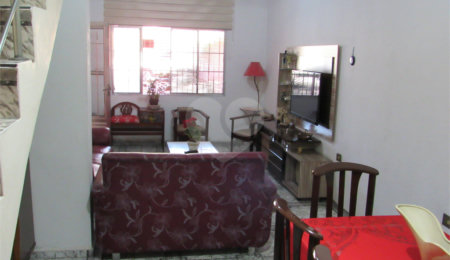 Casa à venda com 2 quartos em Jardim das Oliveiras, São Paulo, SP