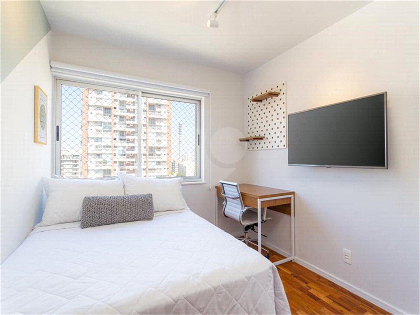 Apartamento à venda com 4 quartos, sendo 1 suíte, em Vila Cordeiro, São Paulo, SP