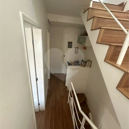 Casa à venda com 3 quartos, sendo 1 suíte, no condomínio Vila das Cores, São Paulo - SP