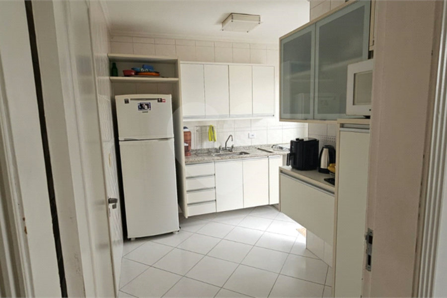 Casa à venda com 3 quartos, sendo 1 suíte, no condomínio Res Santa Inês, São Paulo - SP